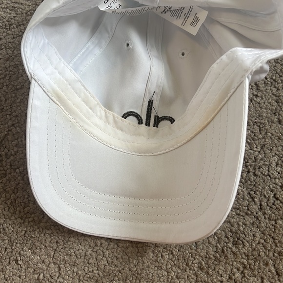 Alo Hat - Picture 2 of 3